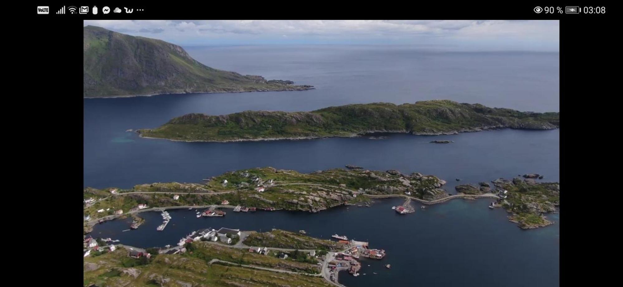 Enebolig Med Eventyrlig Beliggenhet Like Ved Sjoen I Lofoten Sund (Nordland)